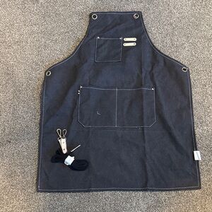 Black Apron with Pockets